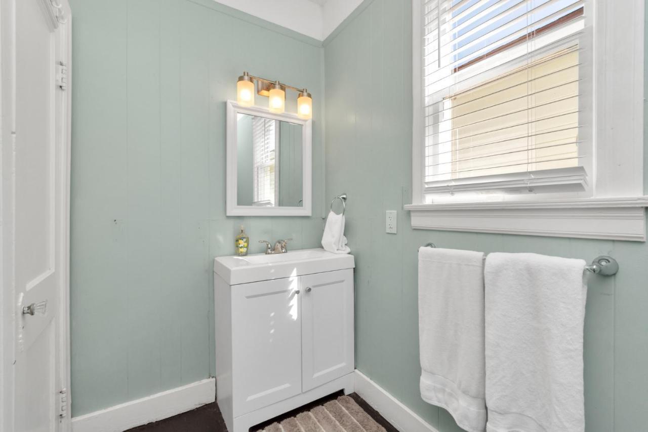 2 Kitchens,2 Living Rooms,4 Bedrooms-Close To All! Galveston Eksteriør bilde