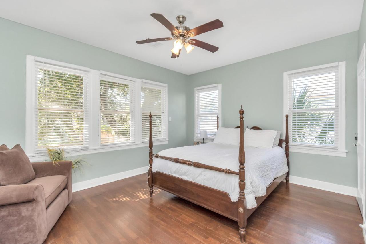 2 Kitchens,2 Living Rooms,4 Bedrooms-Close To All! Galveston Eksteriør bilde