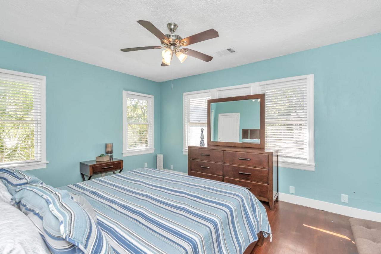2 Kitchens,2 Living Rooms,4 Bedrooms-Close To All! Galveston Eksteriør bilde