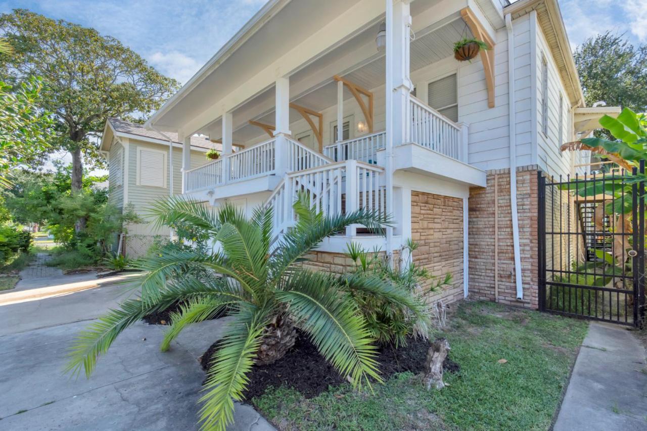 2 Kitchens,2 Living Rooms,4 Bedrooms-Close To All! Galveston Eksteriør bilde