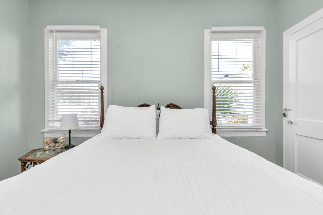 2 Kitchens,2 Living Rooms,4 Bedrooms-Close To All! Galveston Eksteriør bilde