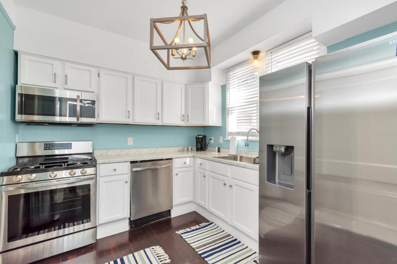 2 Kitchens,2 Living Rooms,4 Bedrooms-Close To All! Galveston Eksteriør bilde