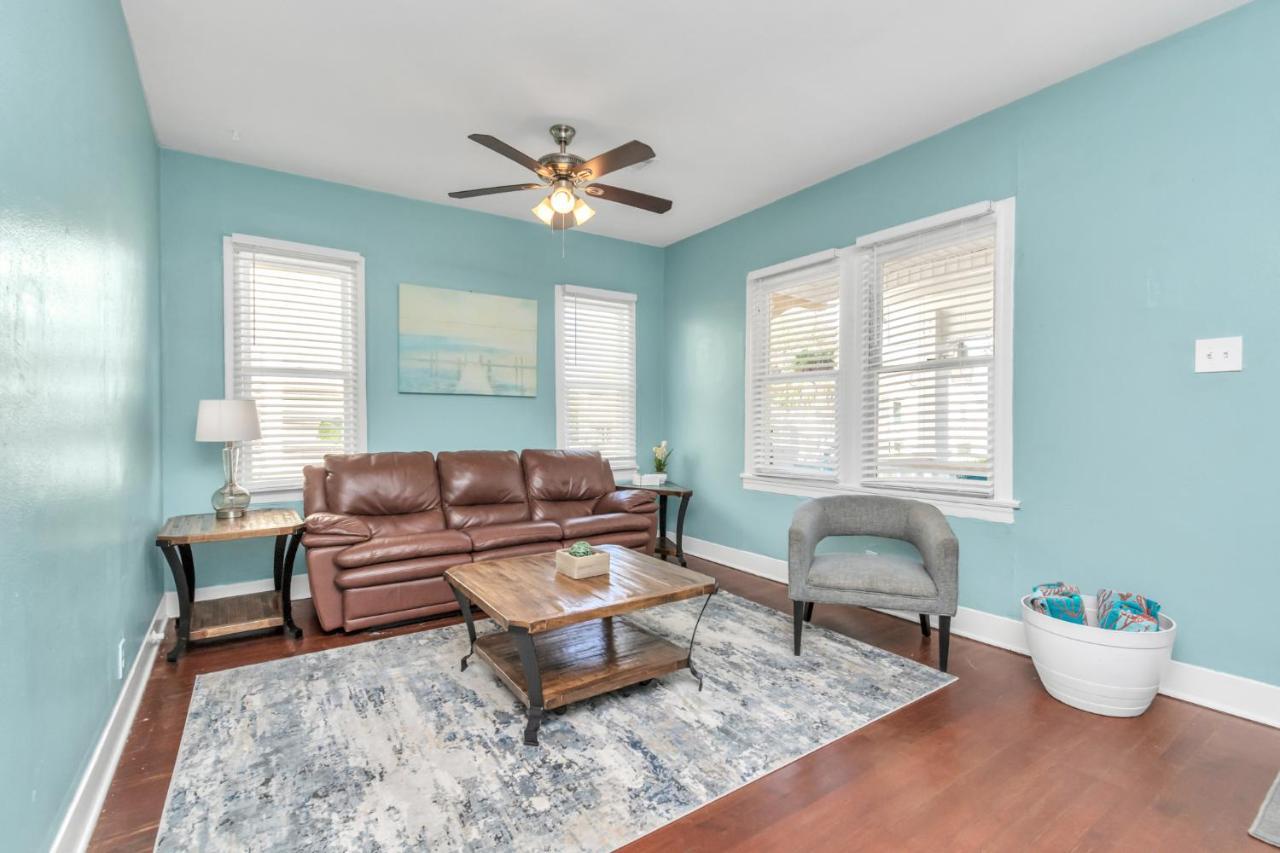 2 Kitchens,2 Living Rooms,4 Bedrooms-Close To All! Galveston Eksteriør bilde