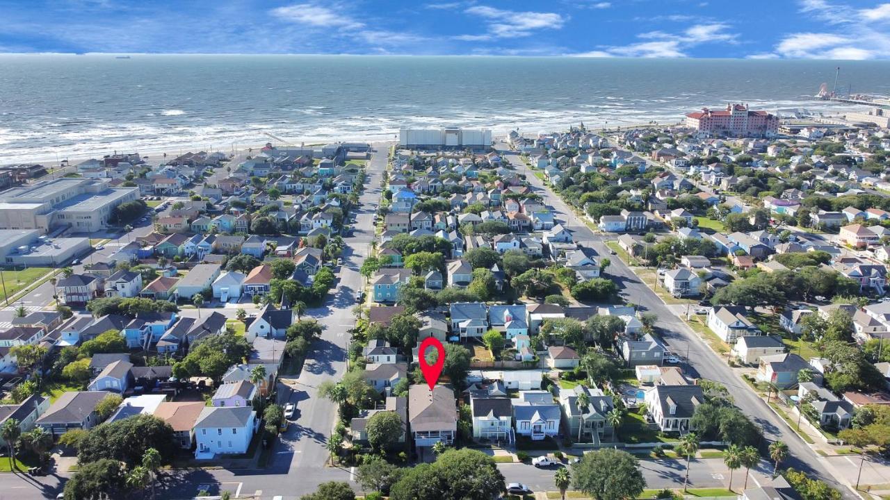2 Kitchens,2 Living Rooms,4 Bedrooms-Close To All! Galveston Eksteriør bilde