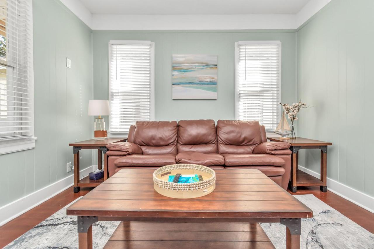 2 Kitchens,2 Living Rooms,4 Bedrooms-Close To All! Galveston Eksteriør bilde