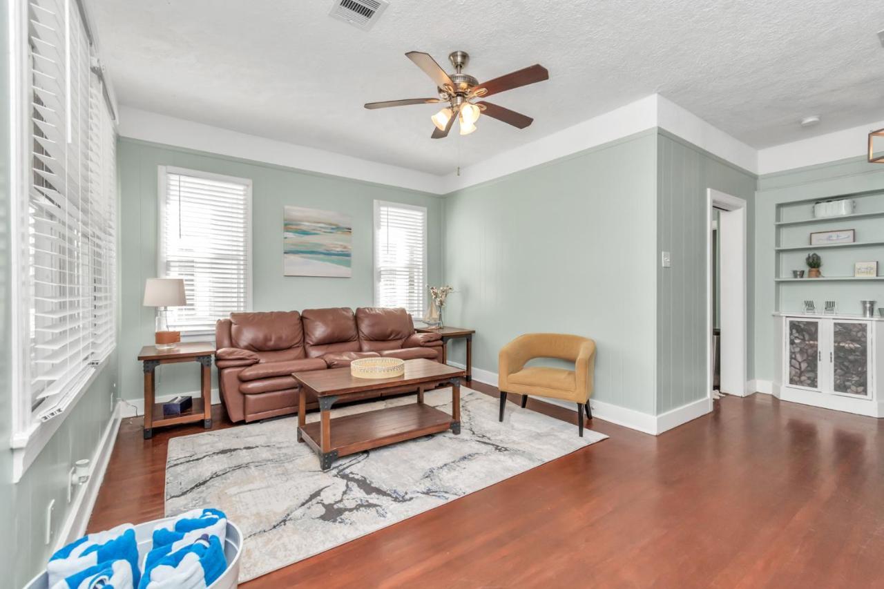 2 Kitchens,2 Living Rooms,4 Bedrooms-Close To All! Galveston Eksteriør bilde