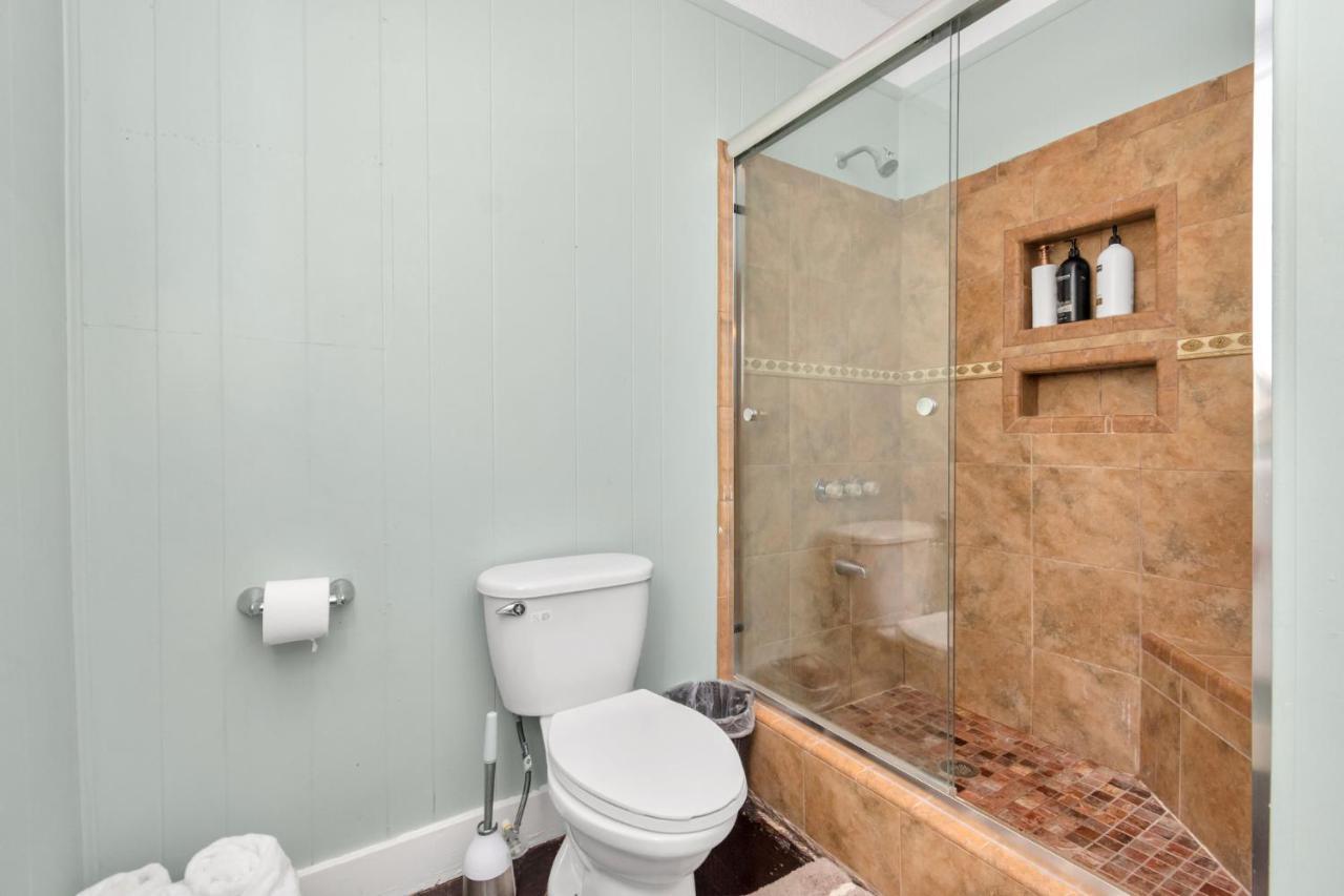 2 Kitchens,2 Living Rooms,4 Bedrooms-Close To All! Galveston Eksteriør bilde