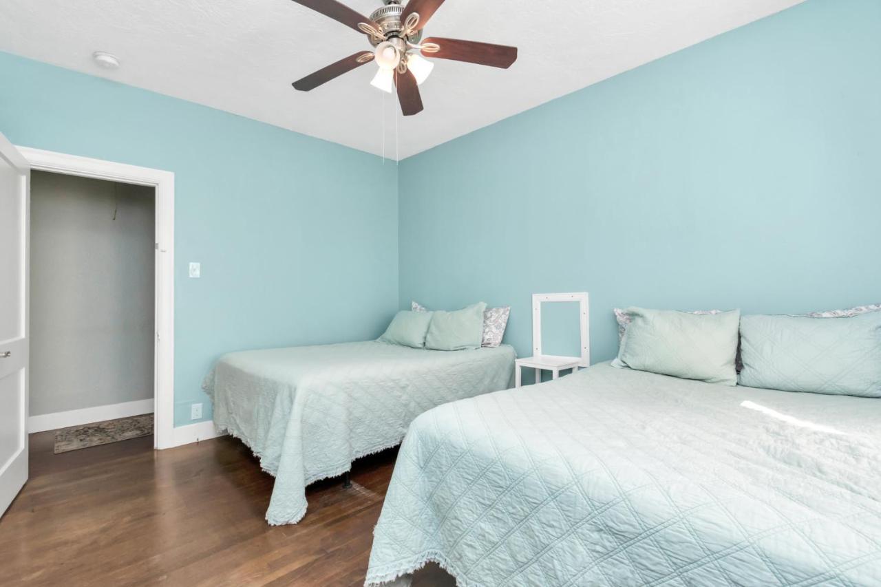 2 Kitchens,2 Living Rooms,4 Bedrooms-Close To All! Galveston Eksteriør bilde