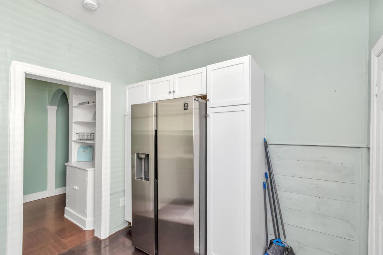 2 Kitchens,2 Living Rooms,4 Bedrooms-Close To All! Galveston Eksteriør bilde