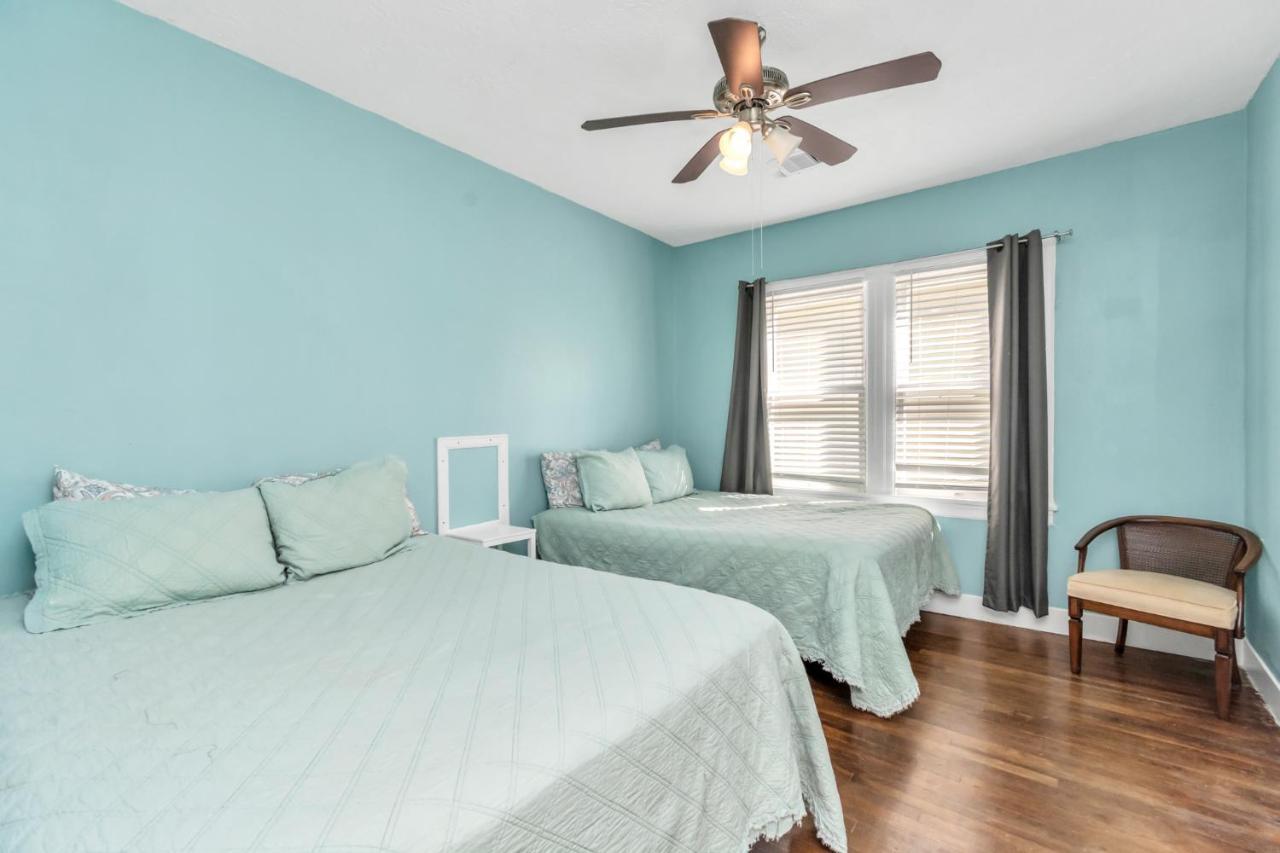 2 Kitchens,2 Living Rooms,4 Bedrooms-Close To All! Galveston Eksteriør bilde